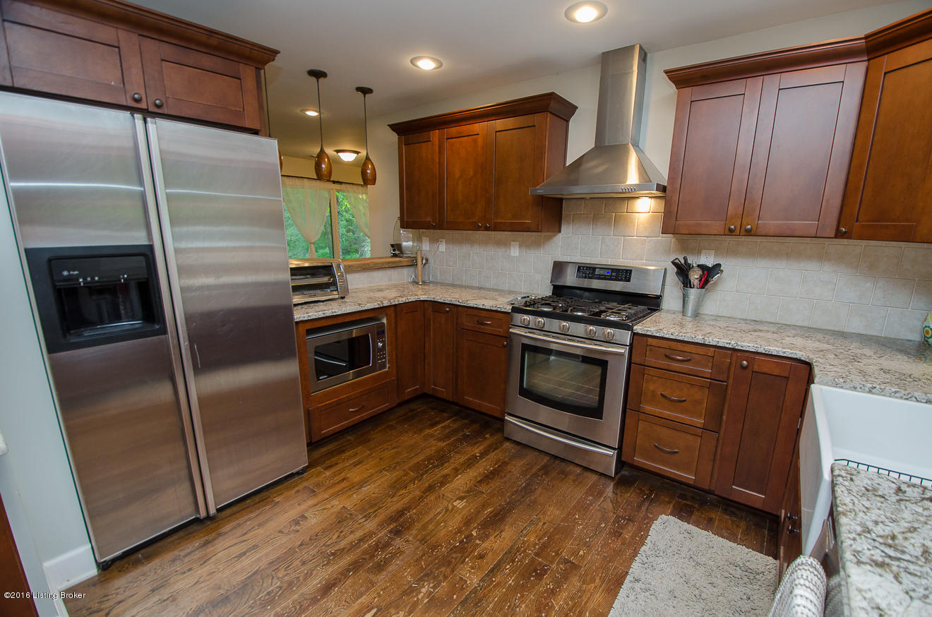 4915 Chenoweth Run Road Louisville, KY 40299 - Photo 14 of 60 13