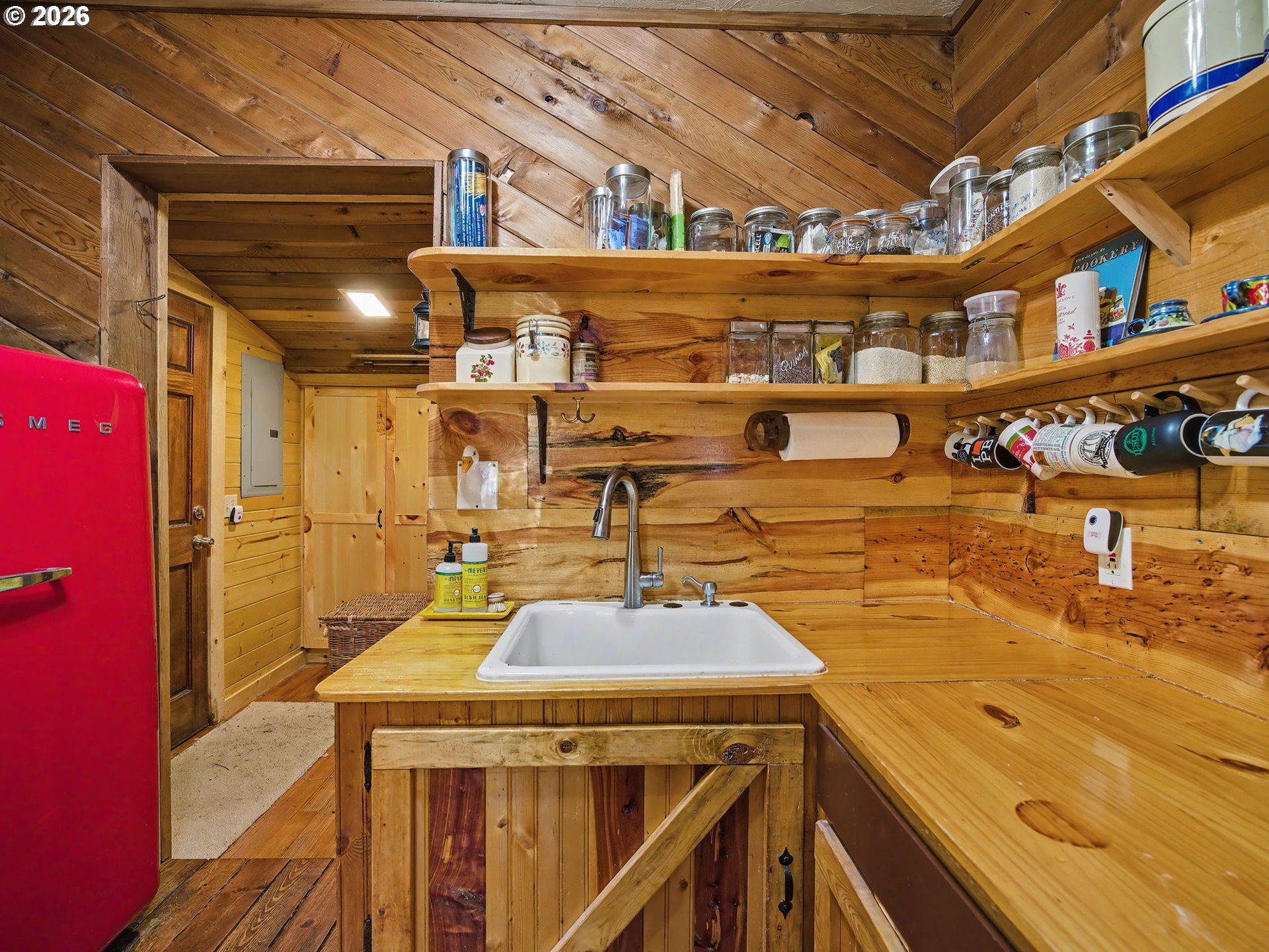 26897 East Road 15 Rhododendron, OR 97049 - Photo 11 of 38 Gallery Image 11