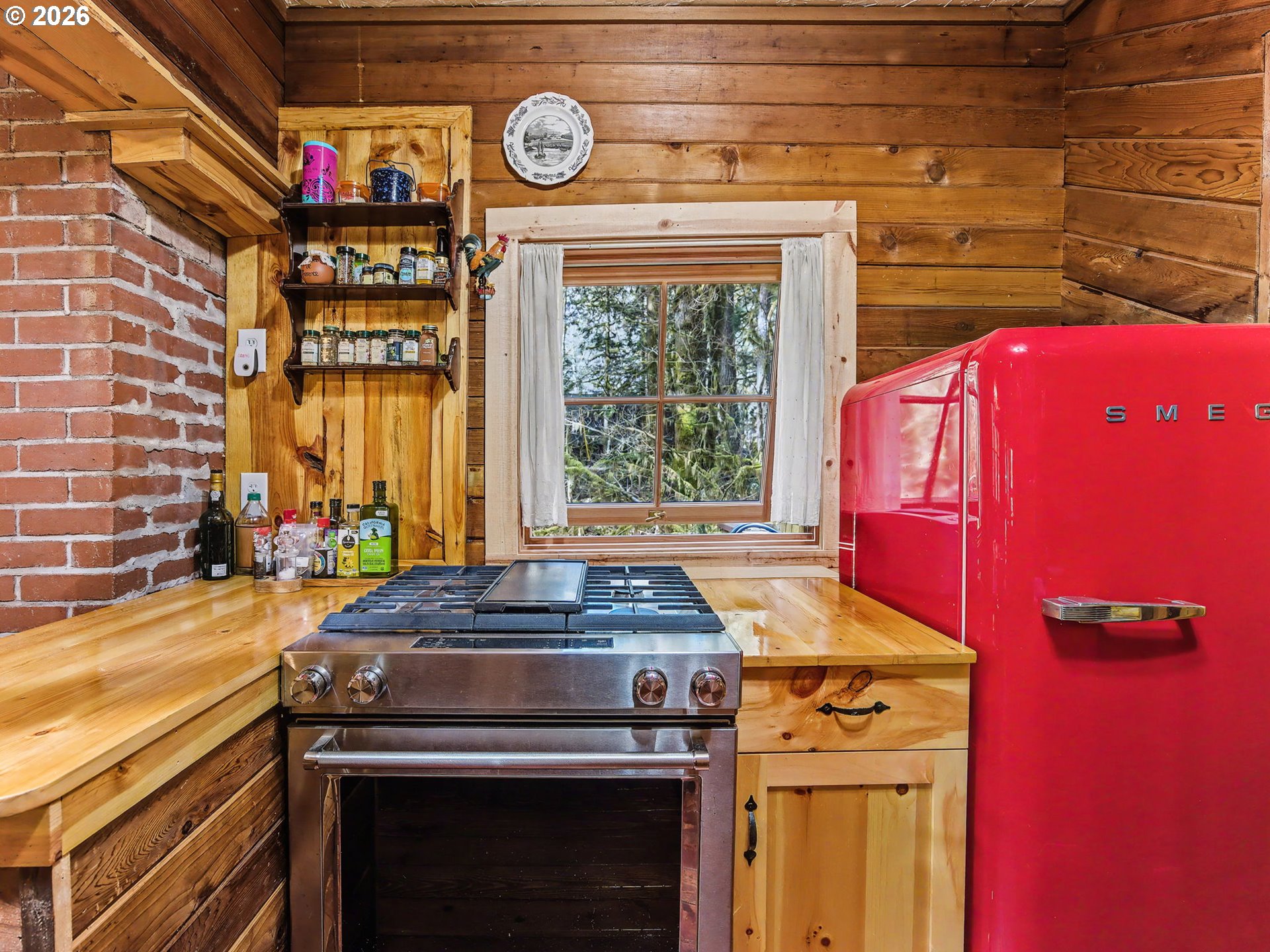 26897 East Road 15 Rhododendron, OR 97049 - Photo 12 of 38 Gallery Image 12