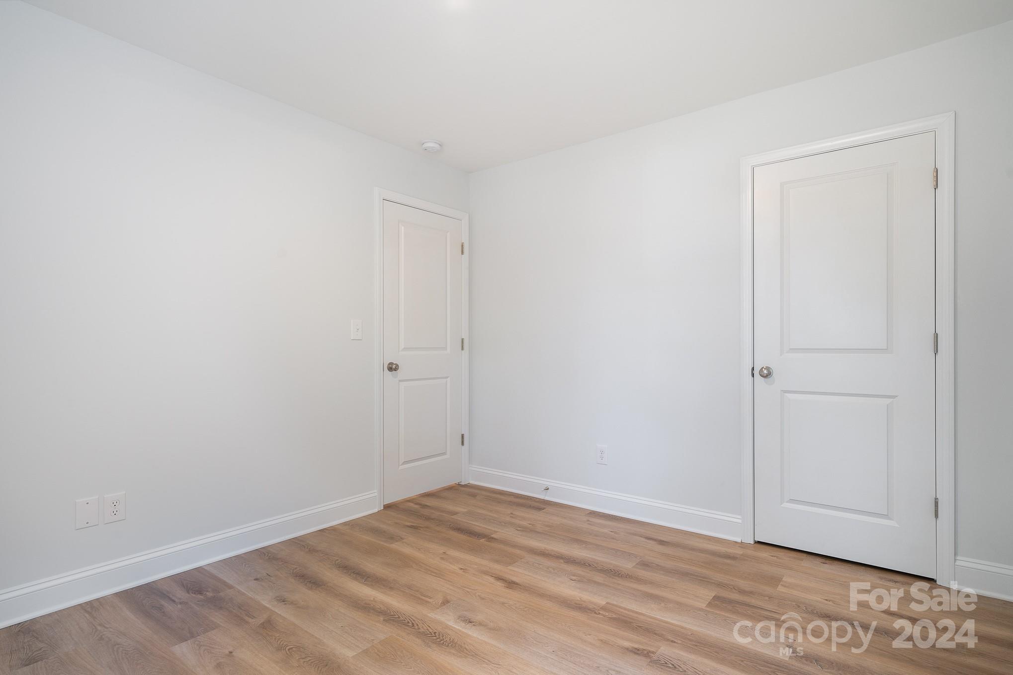 7132 Plott Road Charlotte, NC 28215 - Photo 28 of 33 Gallery Image 28