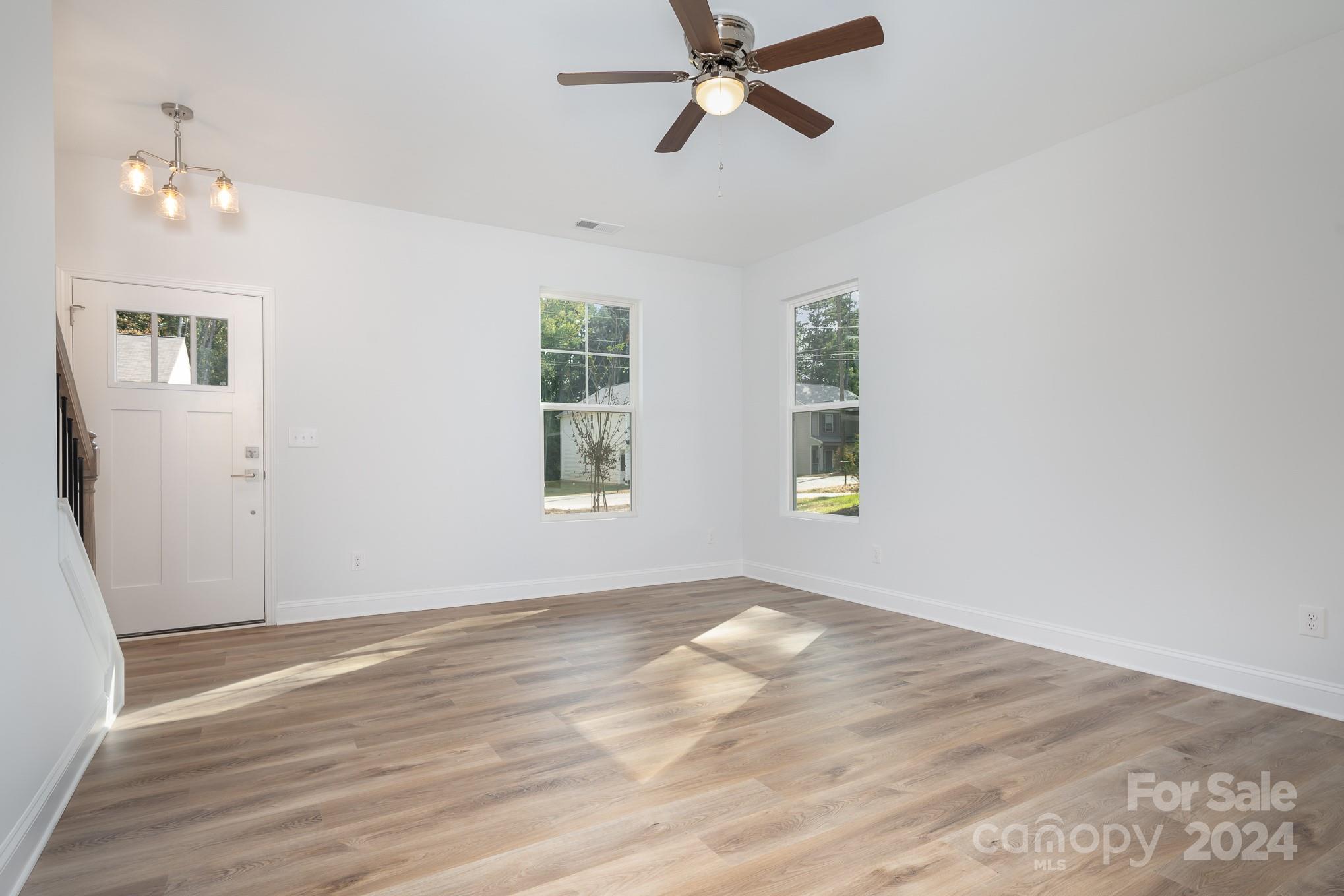 7132 Plott Road Charlotte, NC 28215 - Photo 6 of 33 Gallery Image 6
