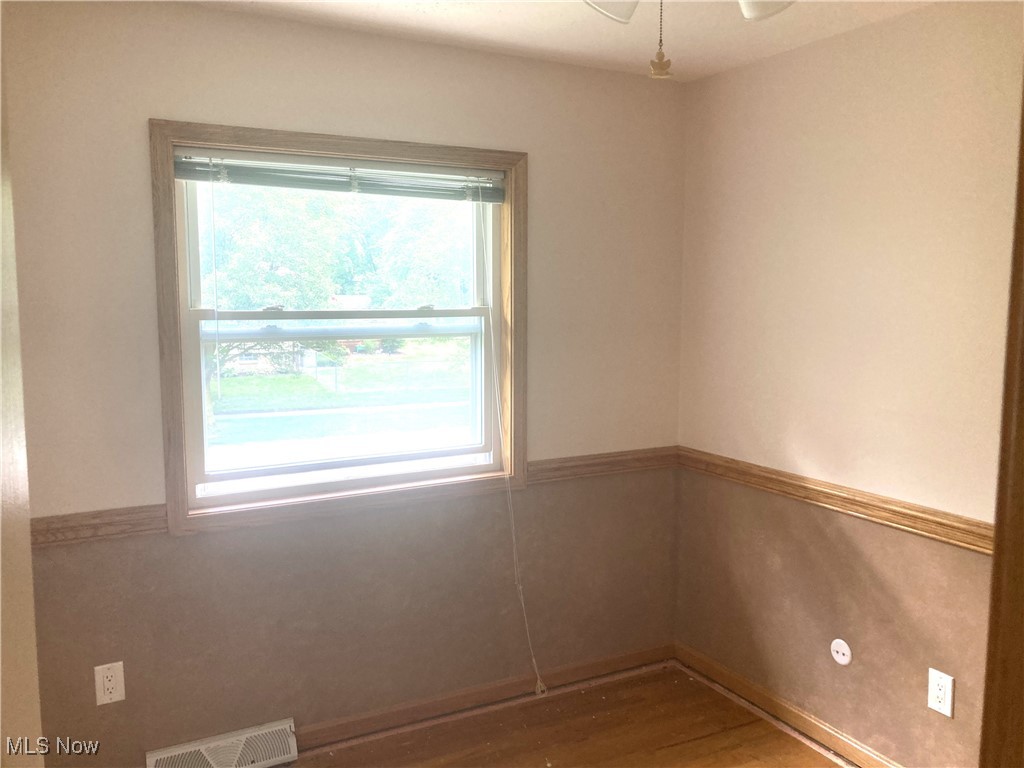 14652 Sheldon Road Brook Park, OH 44142 - Photo 10 of 19 Gallery Image 10