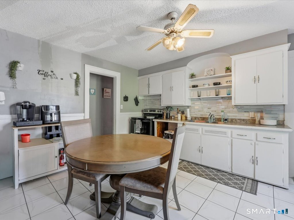 191 Liberty Street Meriden, CT 06450 - Photo 8 of 38 Gallery Image 8