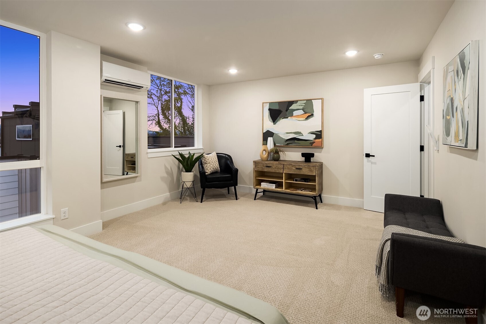 1313 14th Avenue South, Unit B Seattle, WA 98144 - Photo 15 of 30 a view of a livingroom with furniture and workspace