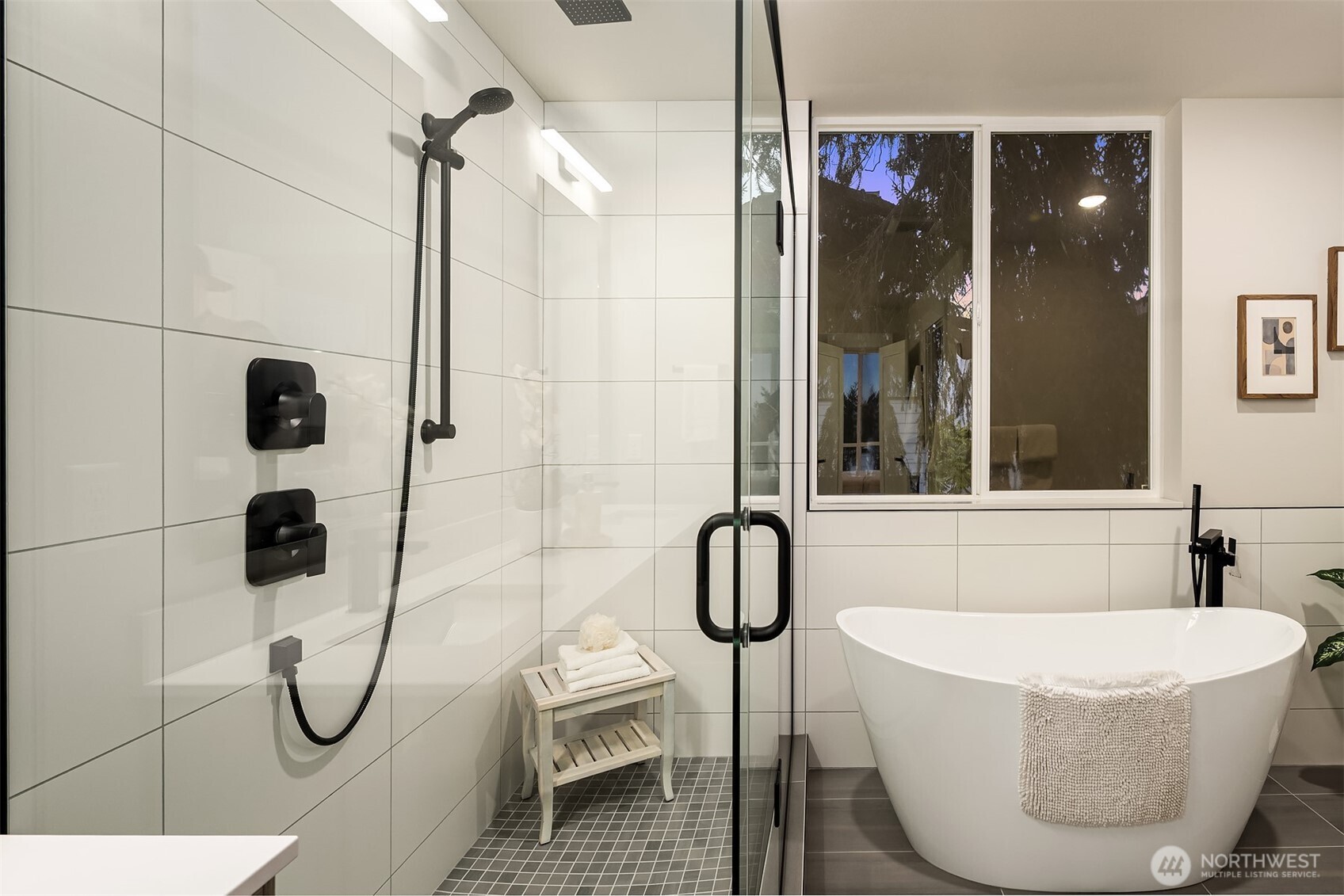 1313 14th Avenue South, Unit B Seattle, WA 98144 - Photo 18 of 30 a bathroom with a bath tub and shower