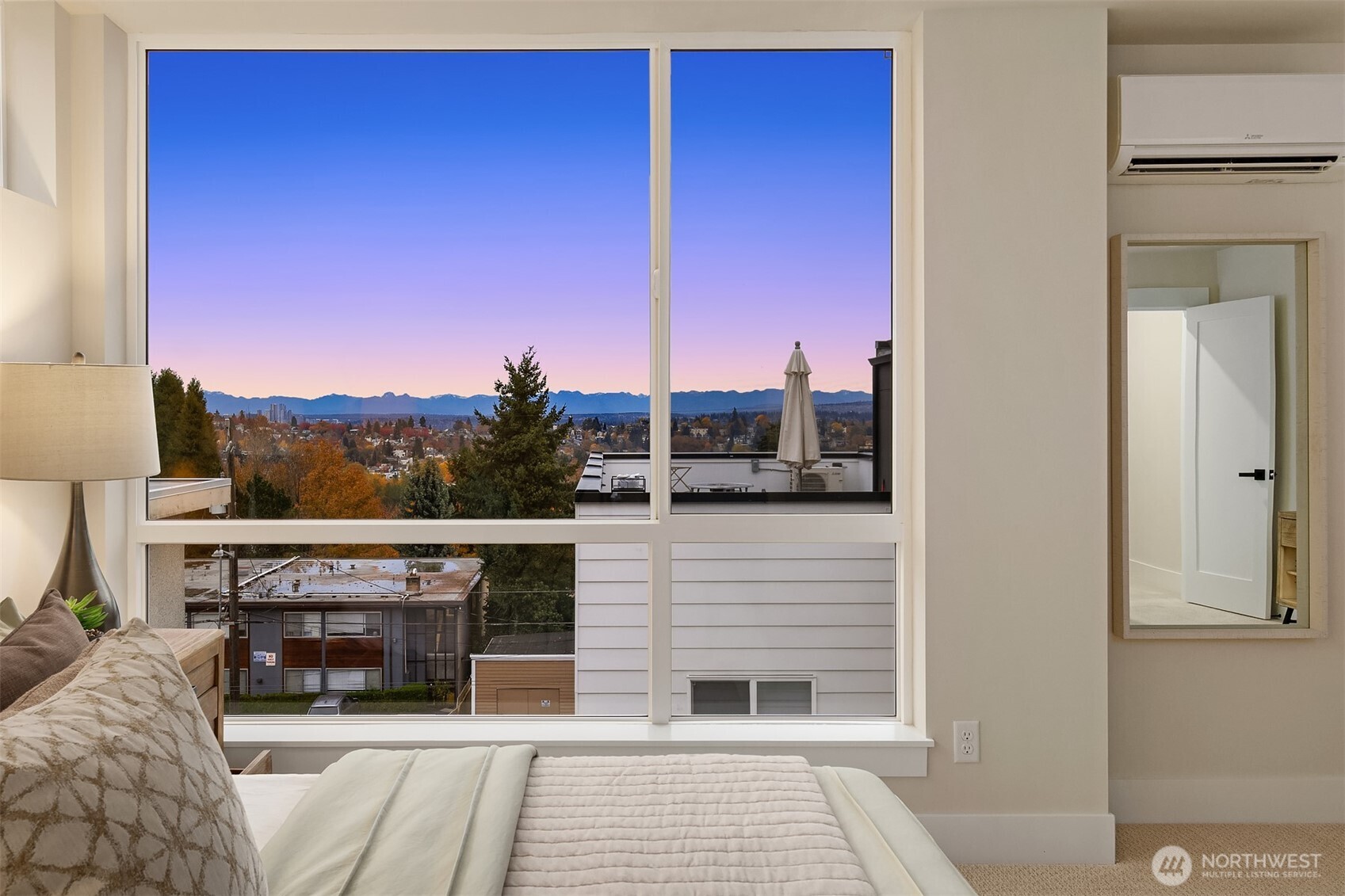 1313 14th Avenue South, Unit B Seattle, WA 98144 - Photo 2 of 30 a view of balcony with furniture