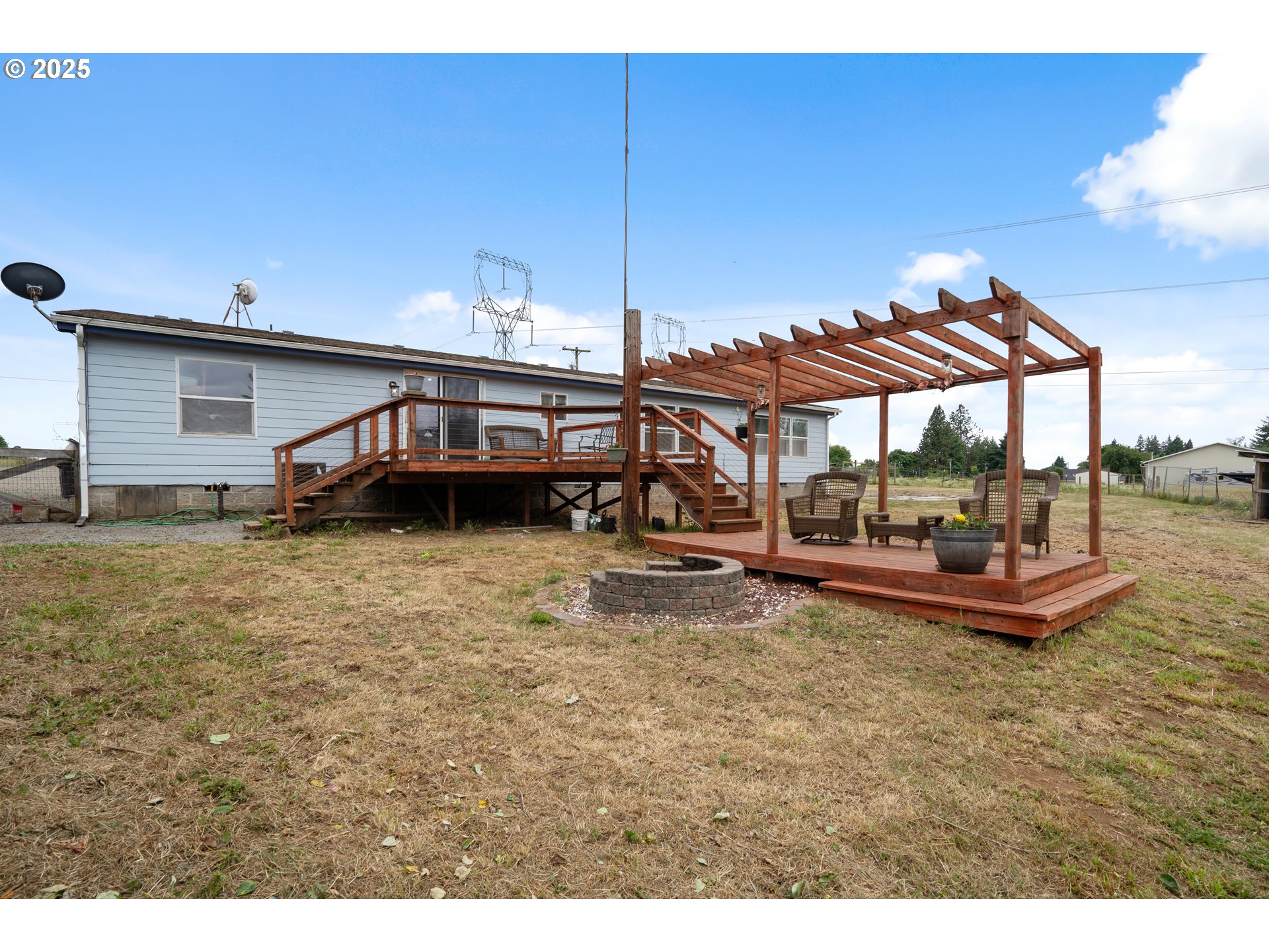 35125 Ede Road Lebanon, OR 97355 - Photo 30 of 39 Backyard