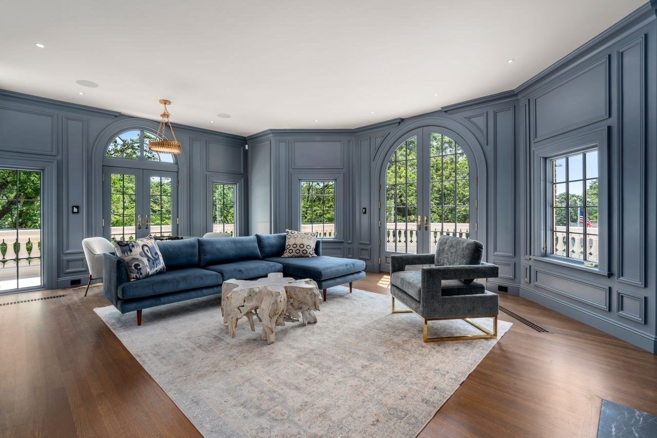 9 The Ledges Road Newton, MA 02459 - Photo 16 of 33 Gallery Image 16