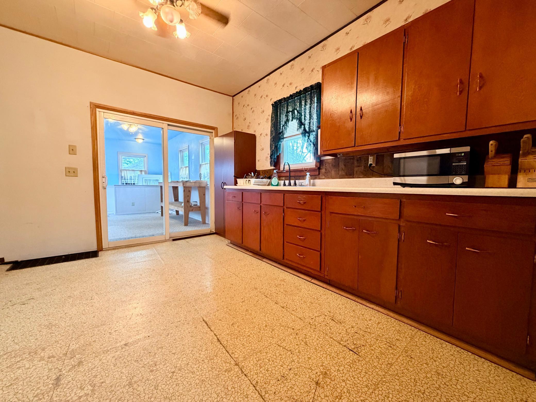 313 8th Street Brewster, MN 56119 - Photo 11 of 19