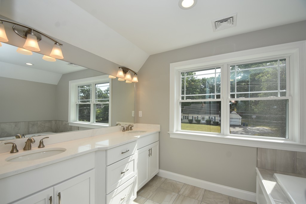 22 Peach Orchard Road Burlington, MA 01803 - Photo 18 of 24 Gallery Image 18