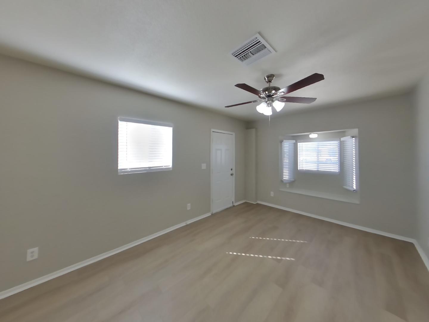 7331 West Mountain View Road Peoria, AZ 85345 - Photo 10 of 16 Photo #10