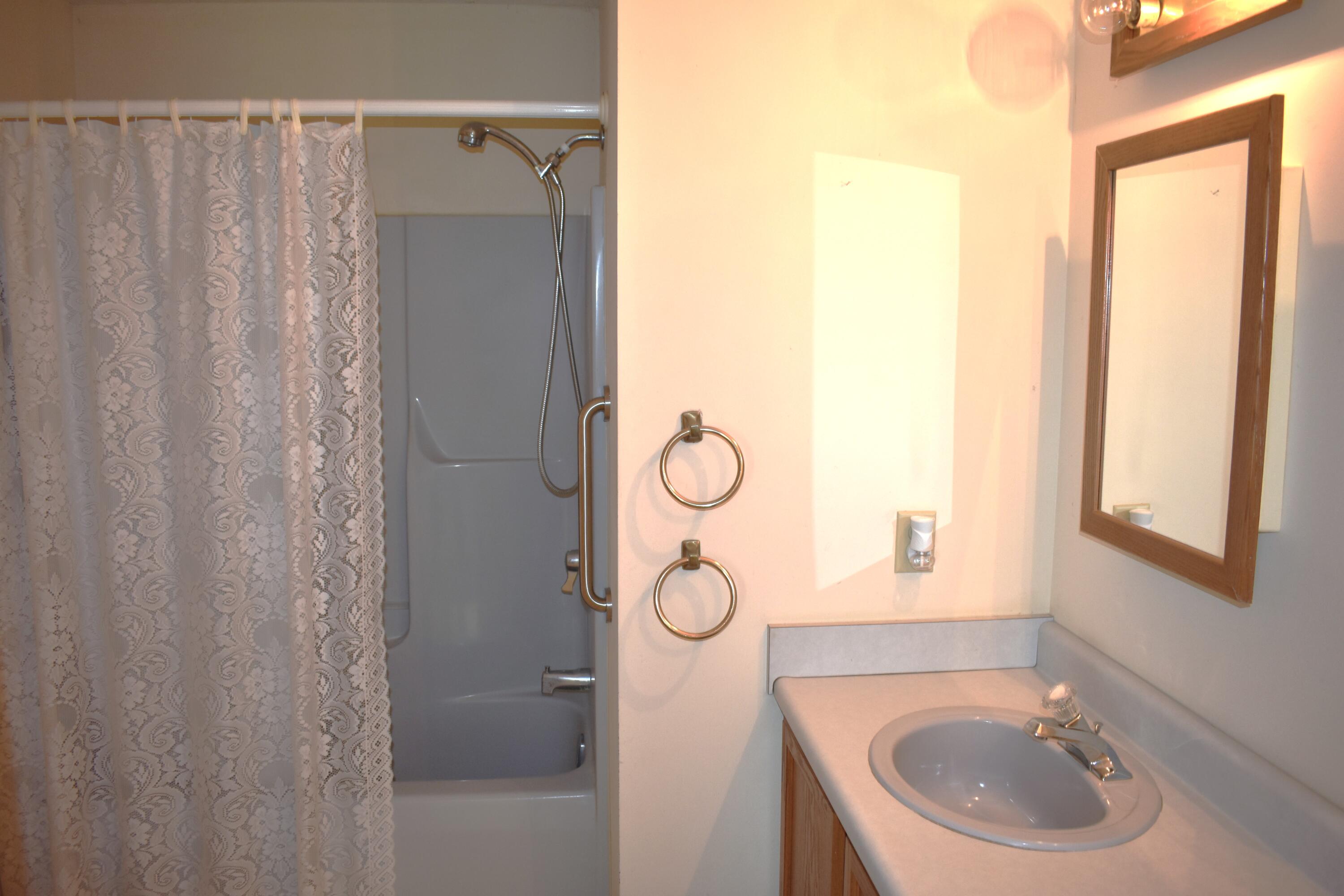 12185 Dennison Road Milan, MI 48160 - Photo 17 of 32 DSC_0208