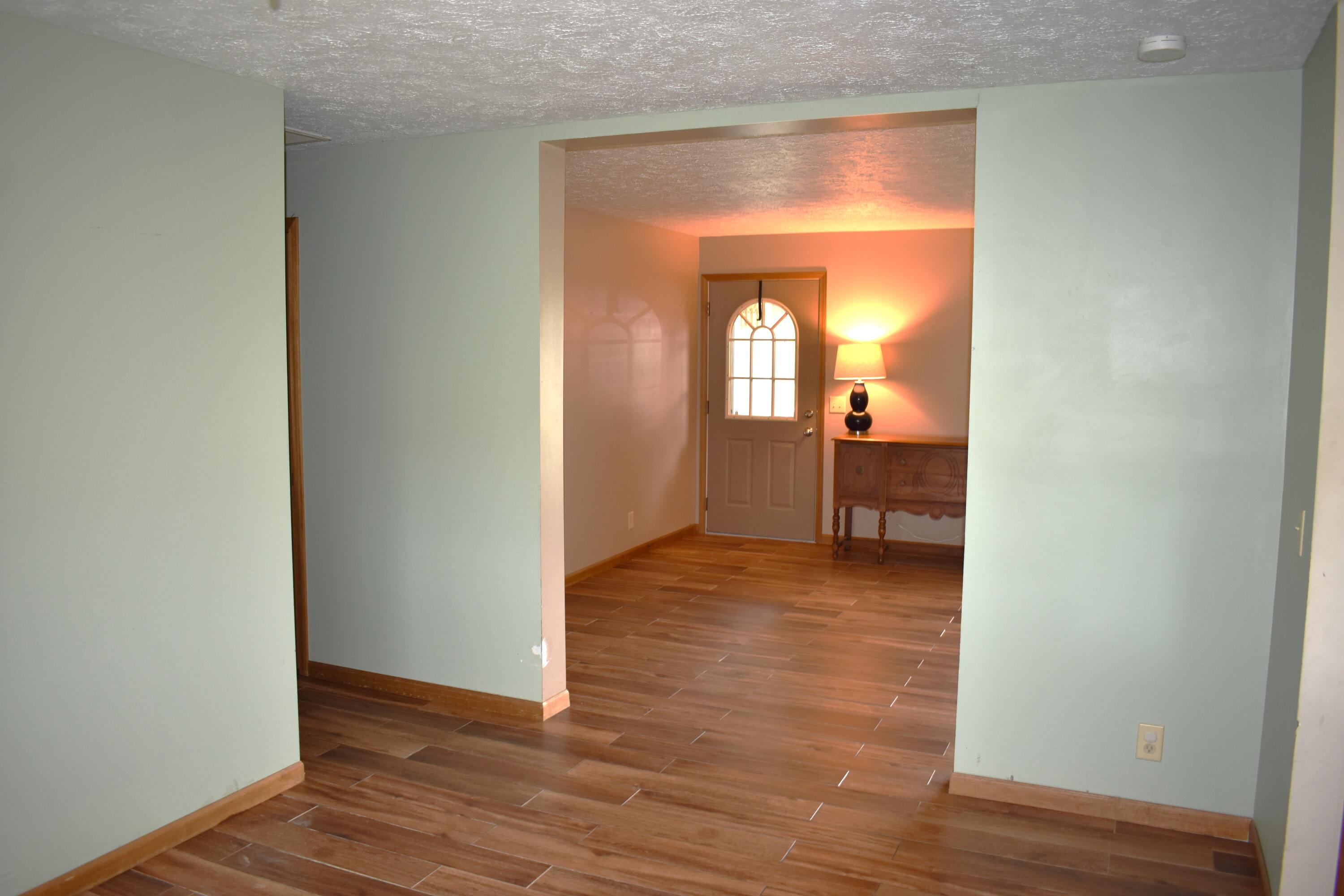 12185 Dennison Road Milan, MI 48160 - Photo 6 of 32 DSC_0164