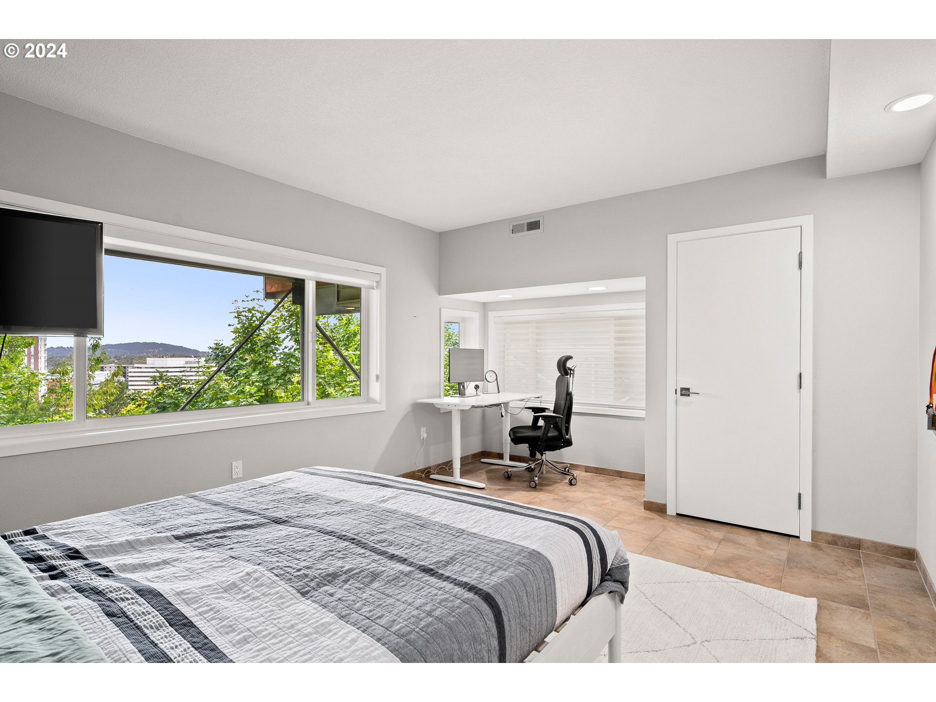 1246 Southwest Cardinell Way Portland, OR 97201 - Photo 39 of 48 Gallery Image 39