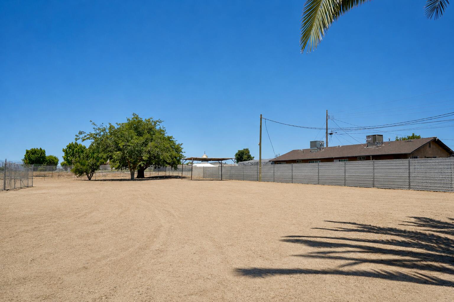 326 Wilson Road Bakersfield, CA 93307 - Photo 23 of 26