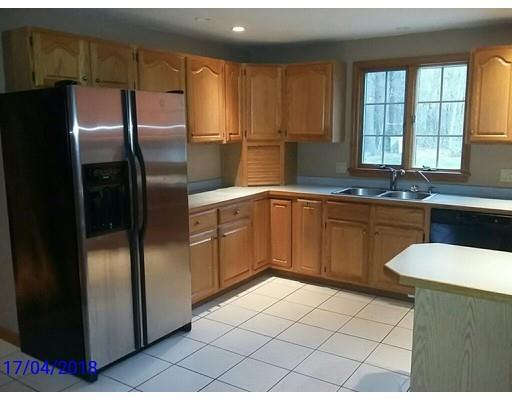 40 Old Schoolhouse Road Rochester, MA 02770 - Photo 5 of 20