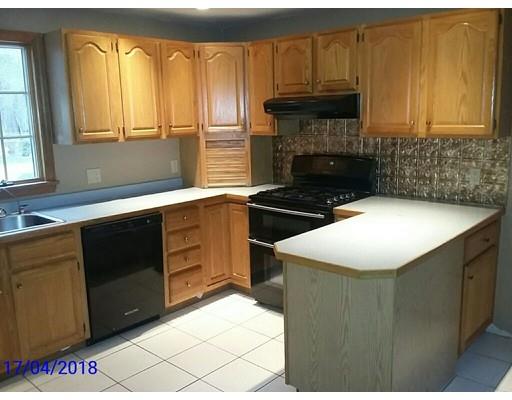 40 Old Schoolhouse Road Rochester, MA 02770 - Photo 6 of 20