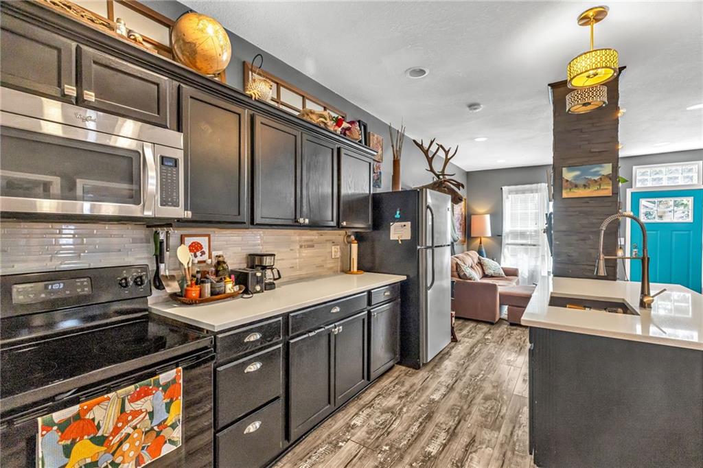 4118 Roanoke Road Kansas City, MO 64111 - Photo 6 of 15