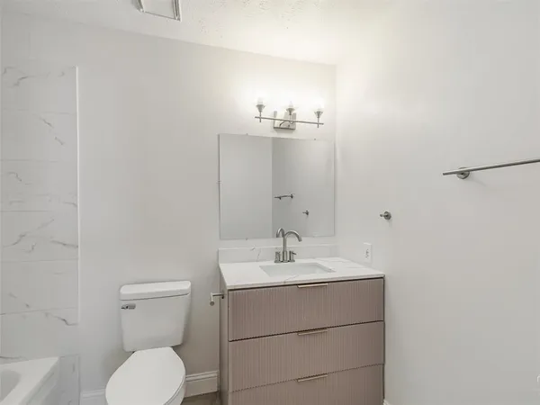 $2,800 | 4314 Arrowwood Street, Mesquite, TX 75150