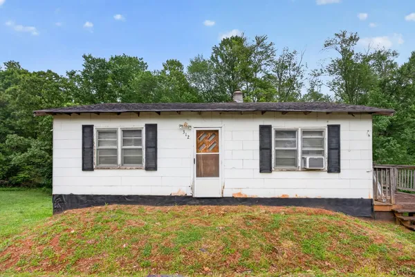 $59,900 | 312 Cheney Lane, Gretna, VA 24557
