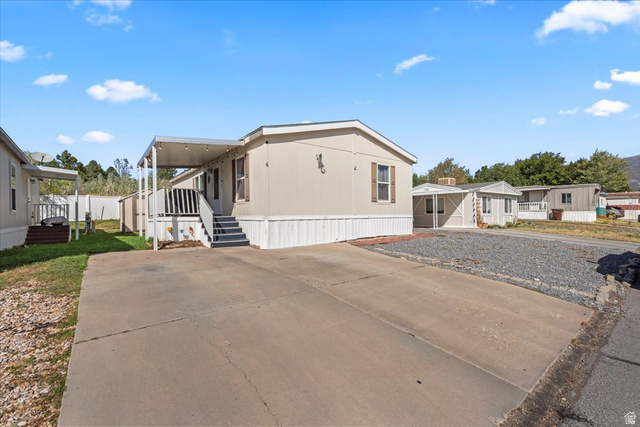 2600 North Hill Road, Unit 4 Layton, UT 84041 - Photo 2 of 23