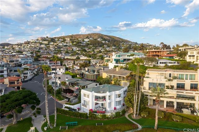 $10,500,000 | 28 Emerald Bay, Laguna Beach, CA 92651