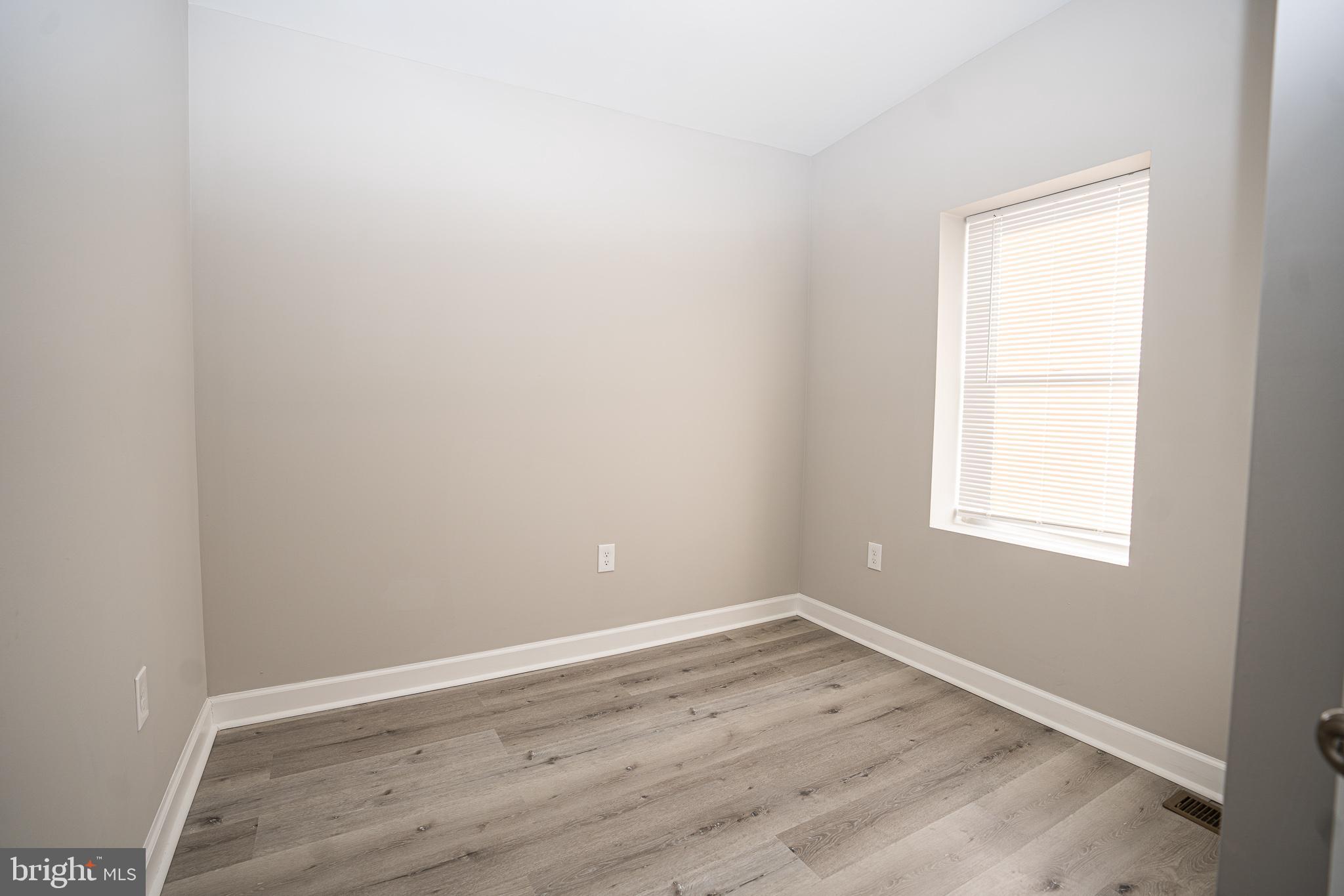 311 South Pulaski Street Baltimore, MD 21223 - Photo 29 of 39