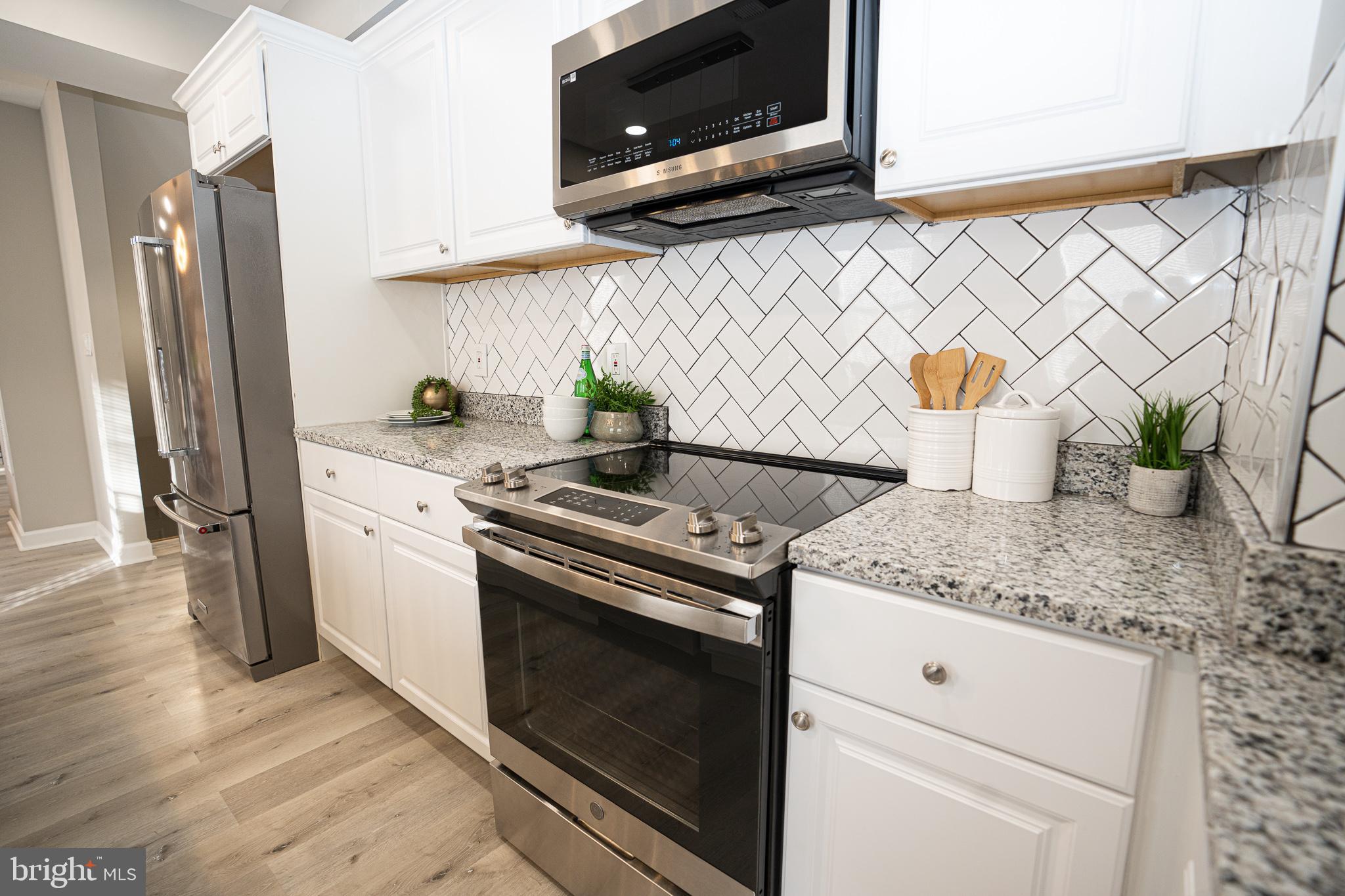 311 South Pulaski Street Baltimore, MD 21223 - Photo 3 of 39