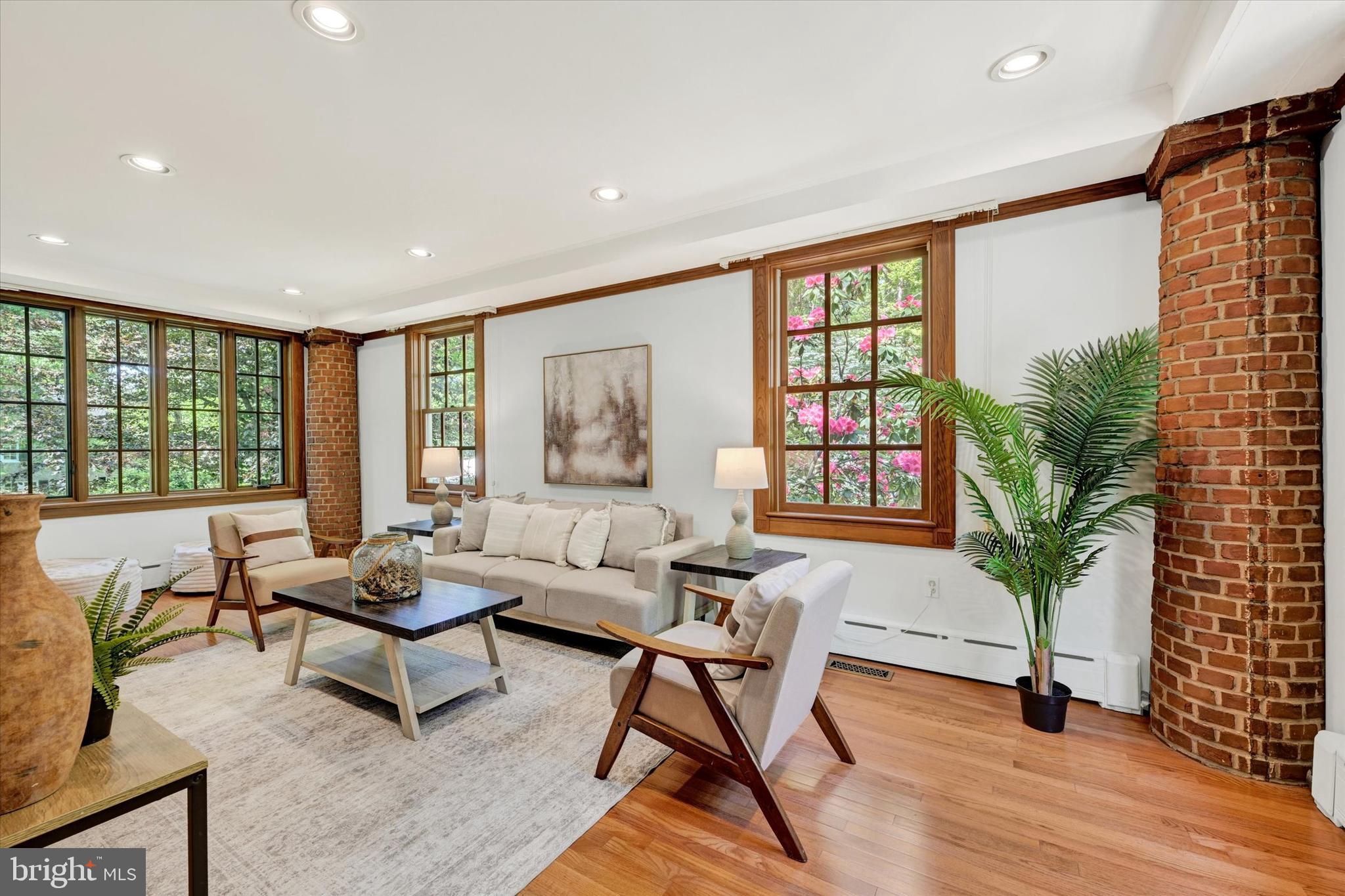 511 Edgevale Road Baltimore, MD 21210 - Photo 13 of 63 Sunroom