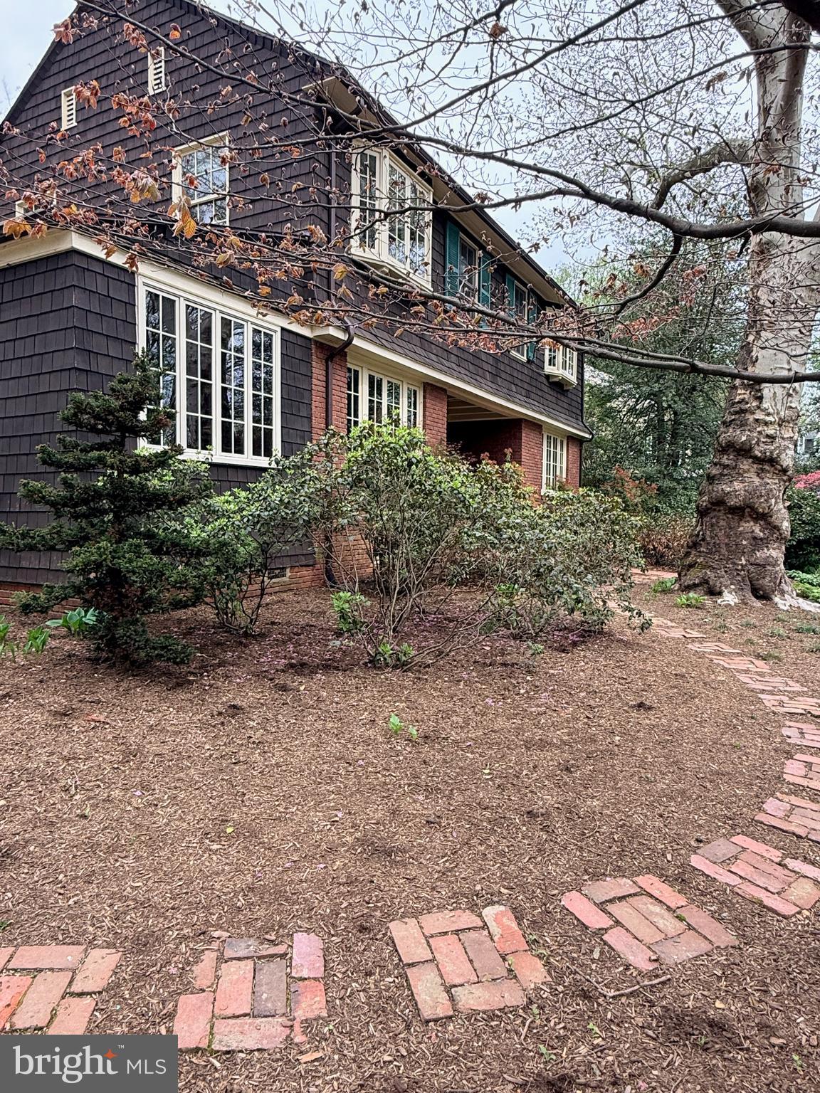511 Edgevale Road Baltimore, MD 21210 - Photo 2 of 6