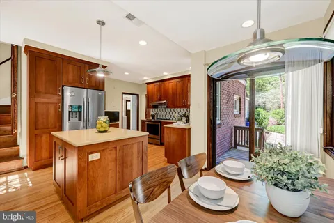 $825,000 | 511 Edgevale Road, Baltimore, MD 21210