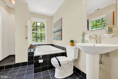 $825,000 | 511 Edgevale Road, Baltimore, MD 21210