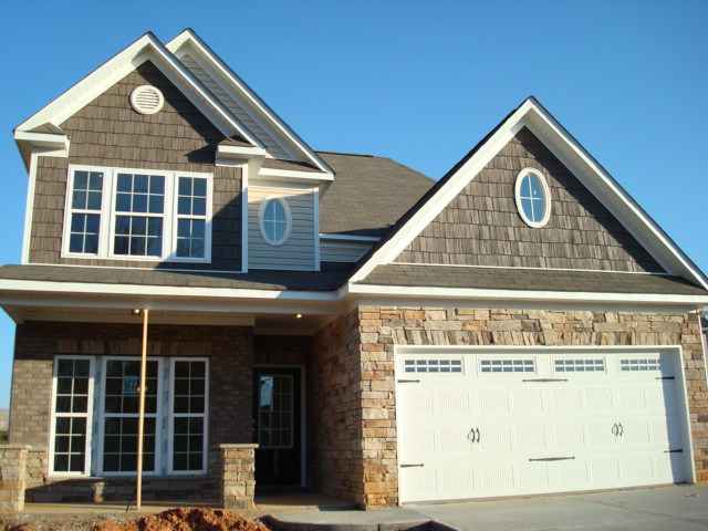 208 Barbours Lane Greenville, SC 29607 - Photo 1 of 12 Gallery Image 1