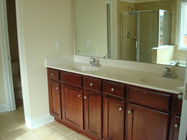 208 Barbours Lane Greenville, SC 29607 - Photo 10 of 12 Gallery Image 10