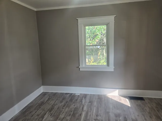 $179,900 | 1402 South Osborne Avenue, Janesville, WI 53546