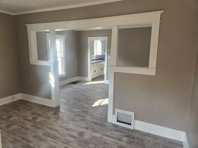 $179,900 | 1402 South Osborne Avenue, Janesville, WI 53546