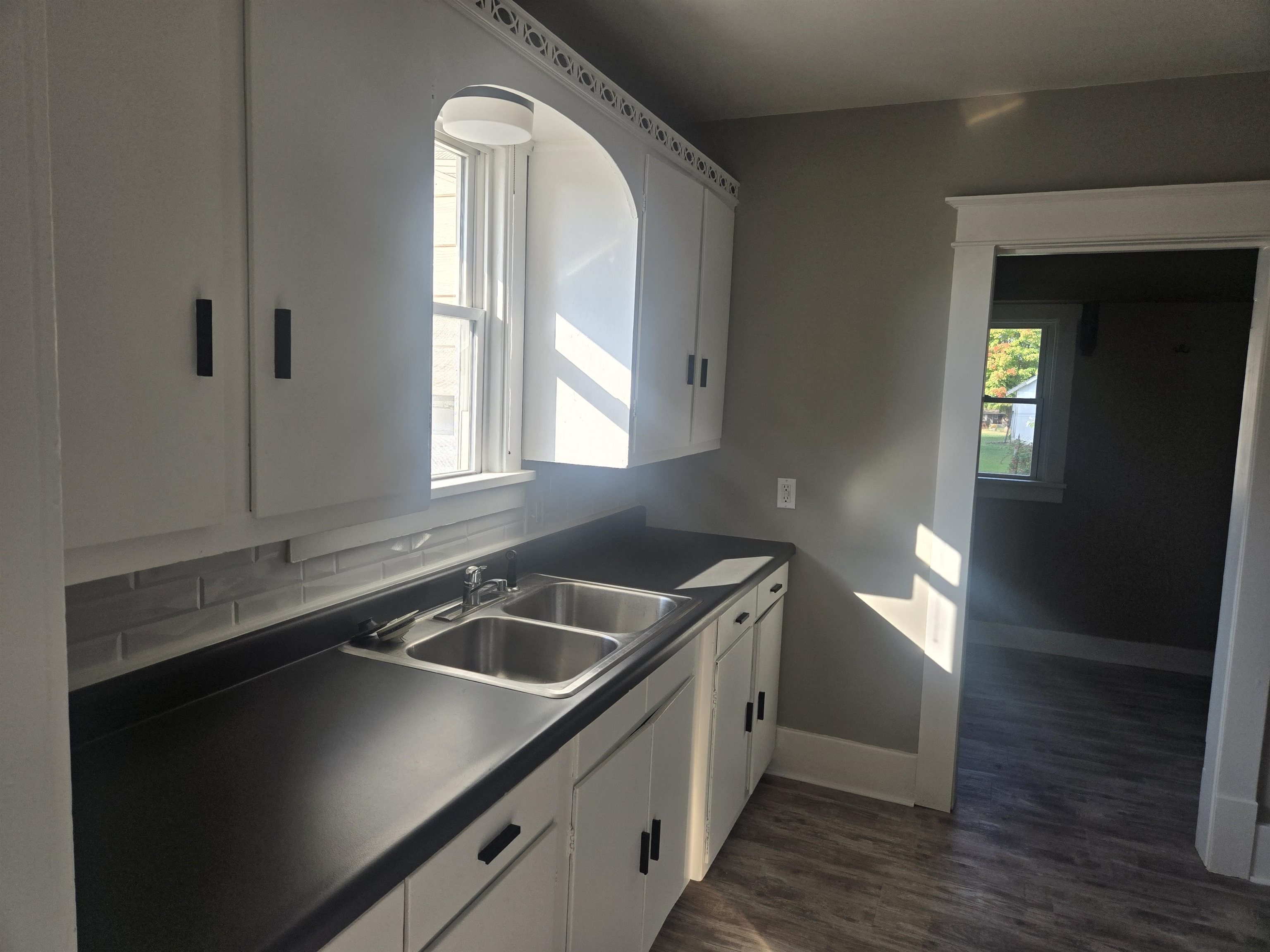 1402 South Osborne Avenue Janesville, WI 53546 - Photo 5 of 12