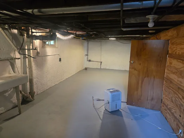 $179,900 | 1402 South Osborne Avenue, Janesville, WI 53546