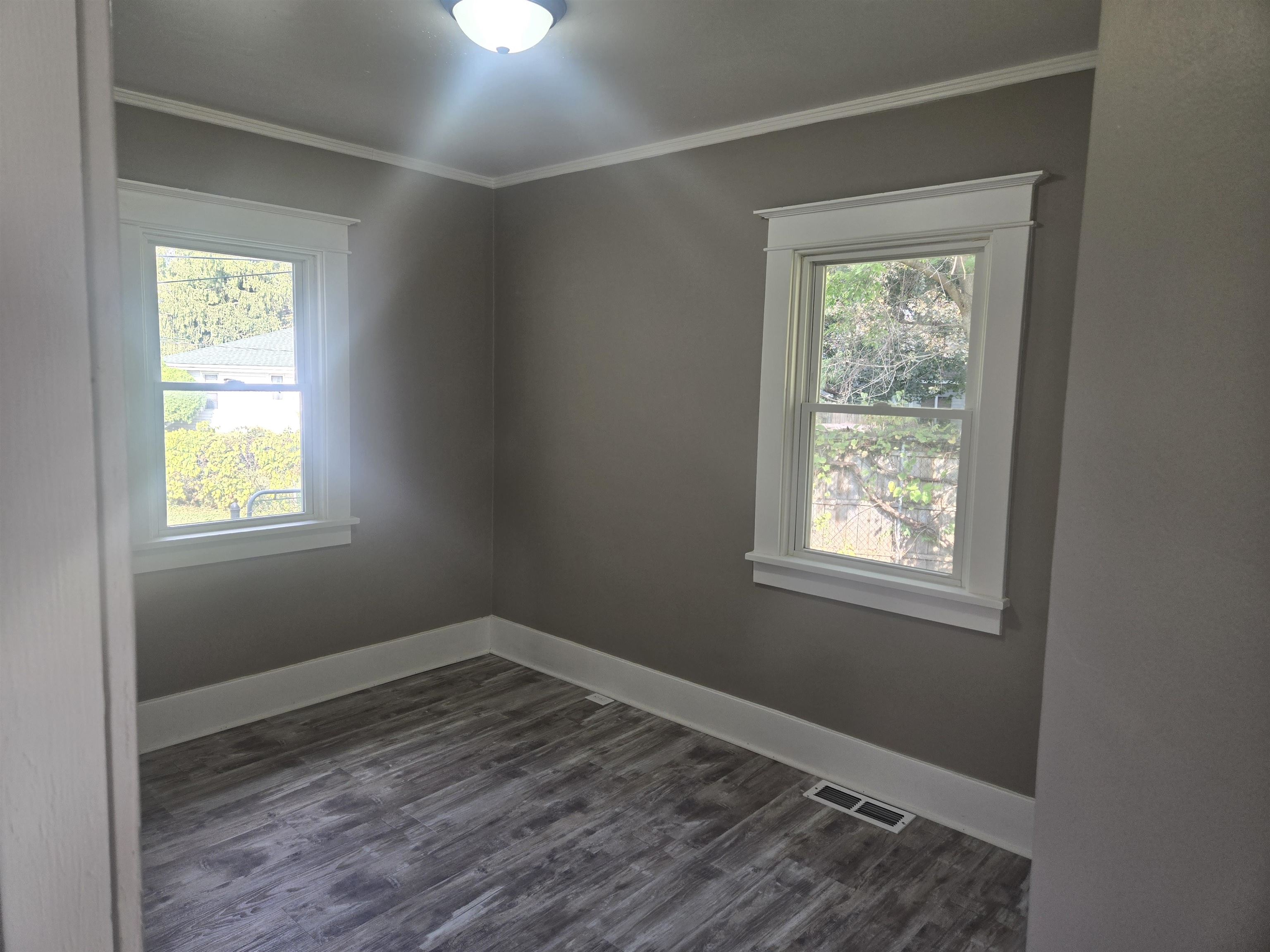 1402 South Osborne Avenue Janesville, WI 53546 - Photo 10 of 12