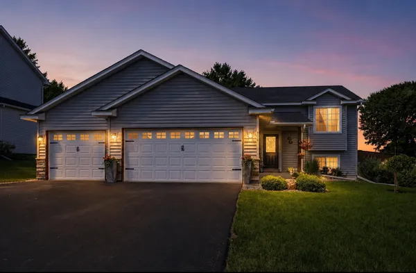 $415,000 | 406 Greenway Drive, Delano, MN 55328