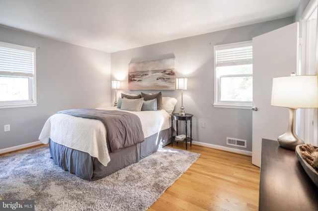 $850,000 | 2401 Childs Lane, Alexandria, VA 22308