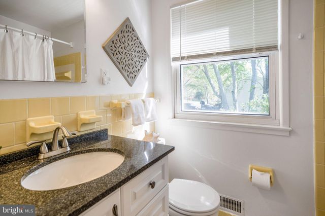 $850,000 | 2401 Childs Lane, Alexandria, VA 22308