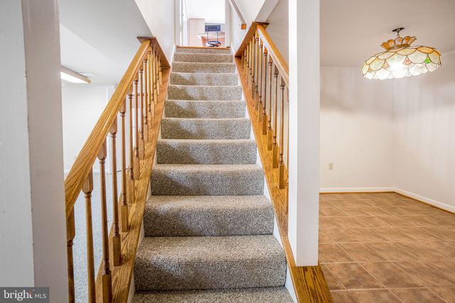 $850,000 | 2401 Childs Lane, Alexandria, VA 22308