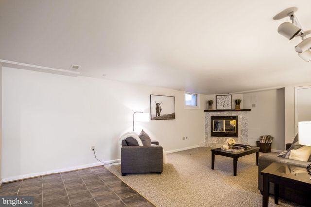 $850,000 | 2401 Childs Lane, Alexandria, VA 22308