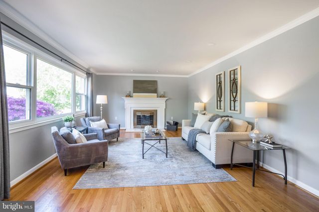 $850,000 | 2401 Childs Lane, Alexandria, VA 22308