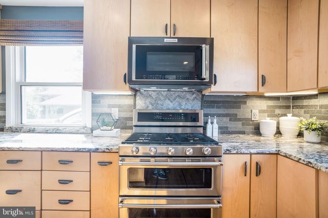 $850,000 | 2401 Childs Lane, Alexandria, VA 22308