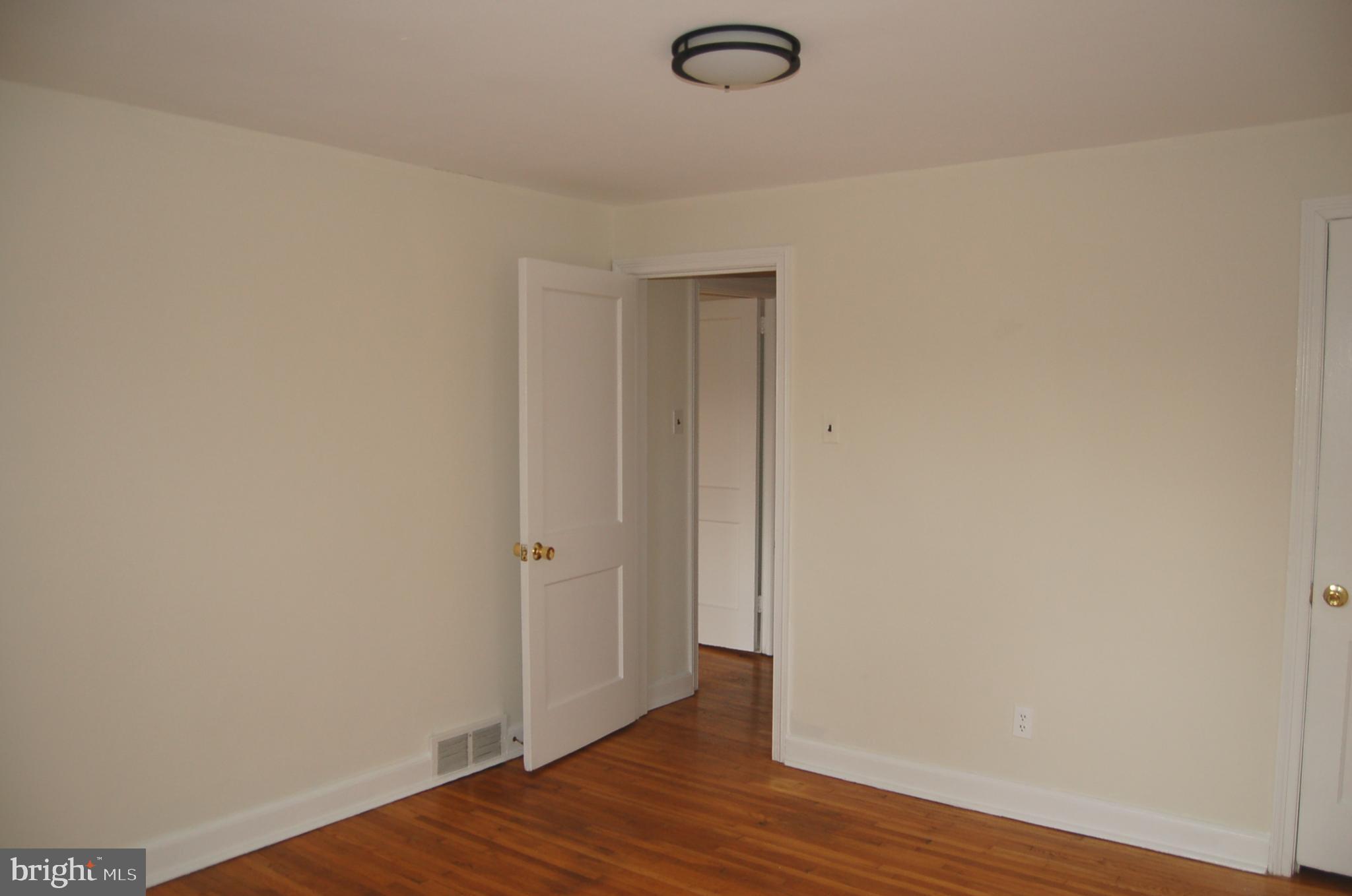 309 Village Road Wilmington, DE 19805 - Photo 12 of 16