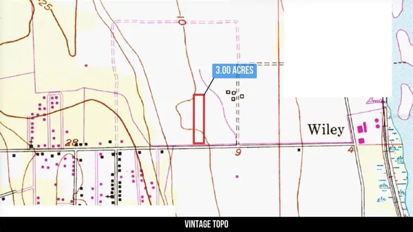 a view of a tennis court