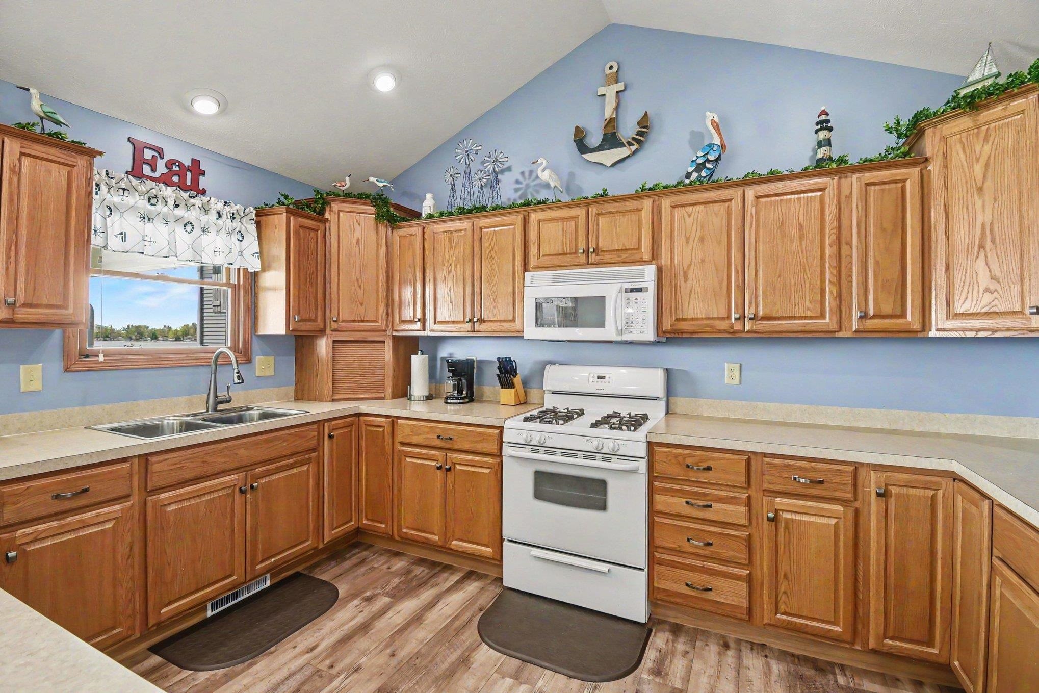 6628 Spinnaker Road Crystal, MI 48818 - Photo 12 of 40