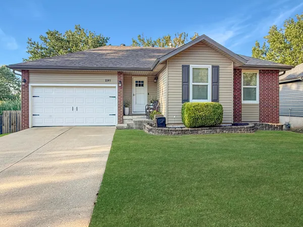 $314,900 | 1185 West Grayrock Drive, Springfield, MO 65810